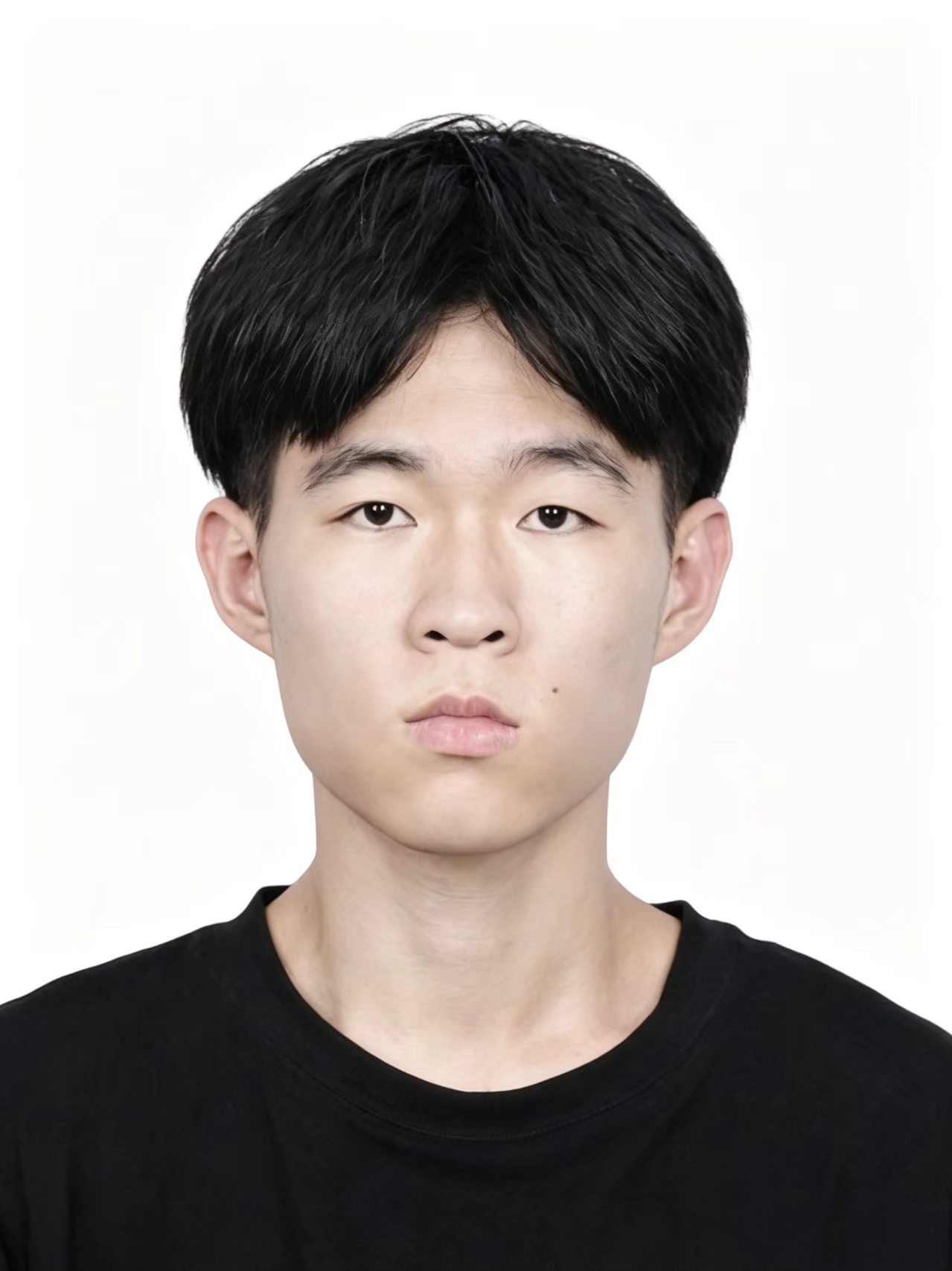 张皓晨照片
